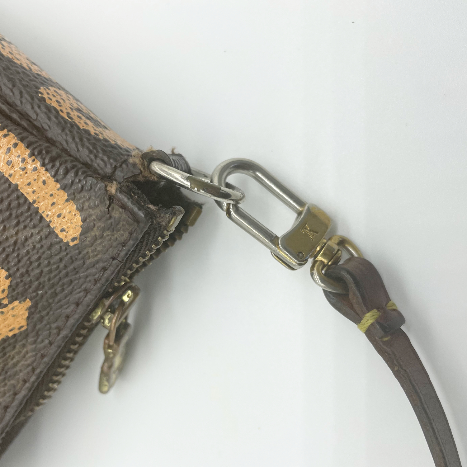 Louis Vuitton Stephen Sprouse Graffiti Pochette Mini Shoulder Bag in Brown  / Orange – Nitryl