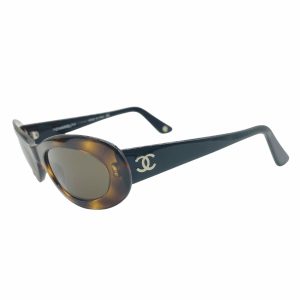 Vintage Chanel Chunky Oval Sunglasses in Tortoiseshell | NITRYL