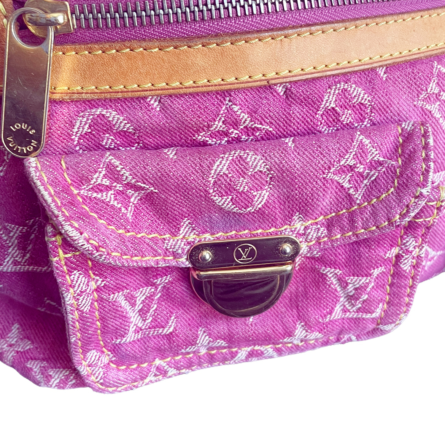 Louis Vuitton Monogram Denim Baggy GM - Pink Shoulder Bags, Handbags -  LOU628171
