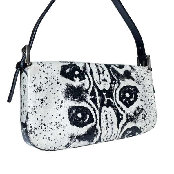 Fendi Python Snakeskin Hand Painted Shoulder Baguette Bag in Black / White - Image 4