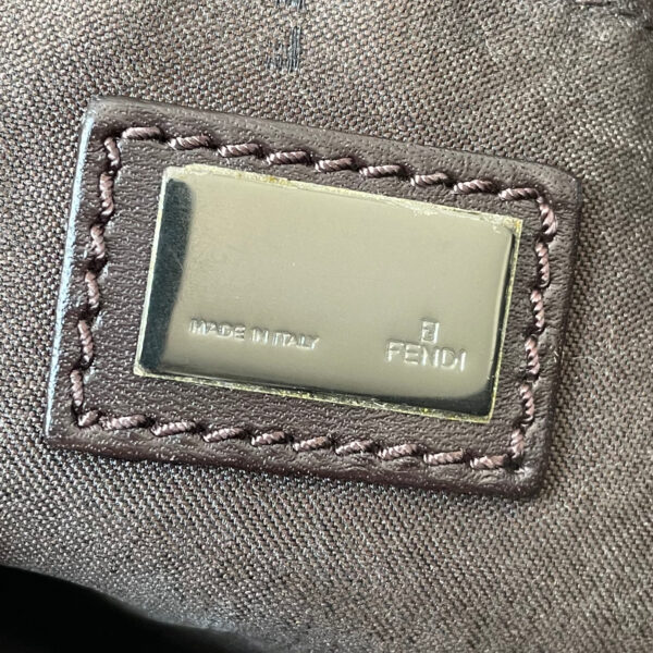Fendi Monogram Shoulder Baguette Bag in Beige / Brown - Image 7