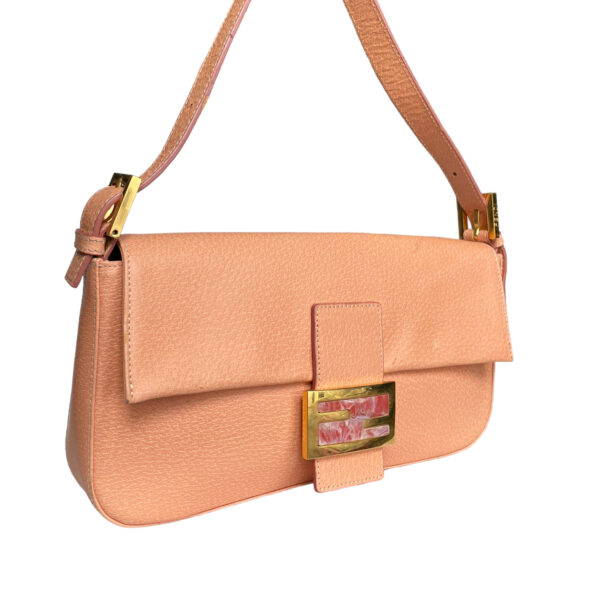 Fendi Leather Shoulder Baguette Bag in Peach Pink - Image 2