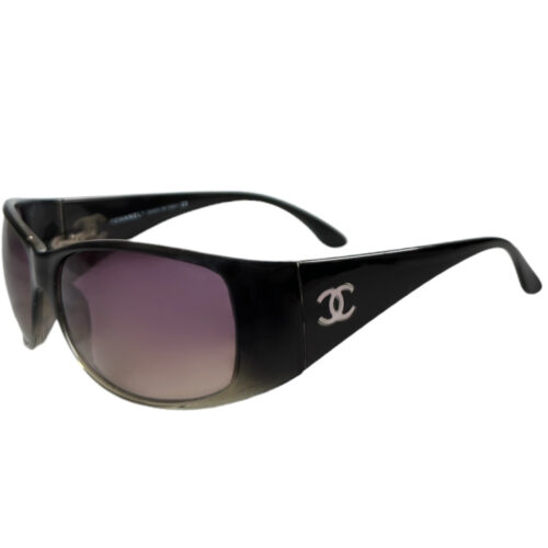 Vintage Chanel Pearl Logo Wraparound Sunglasses in Purple | NITRYL