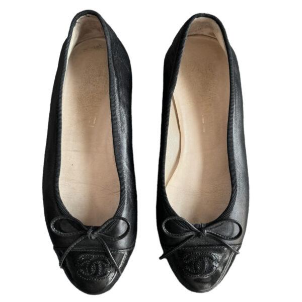 Vintage Chanel Bow Logo Ballet Flats in Black UK 3 | NITRYL