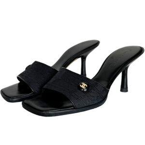 Vintage Chanel Travel Logo Heels in Black UK 3 | NITRYL