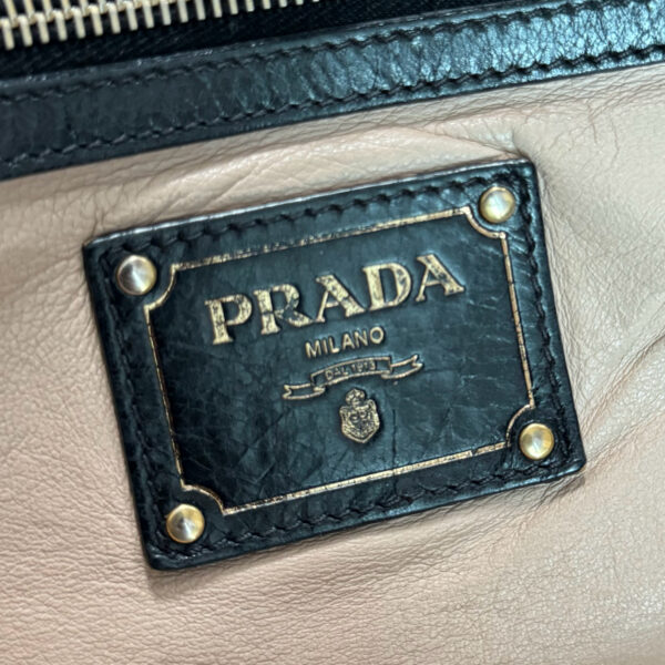 Prada Zippy Leather Hobo Shoulder Bag in Black / Gold - Image 7