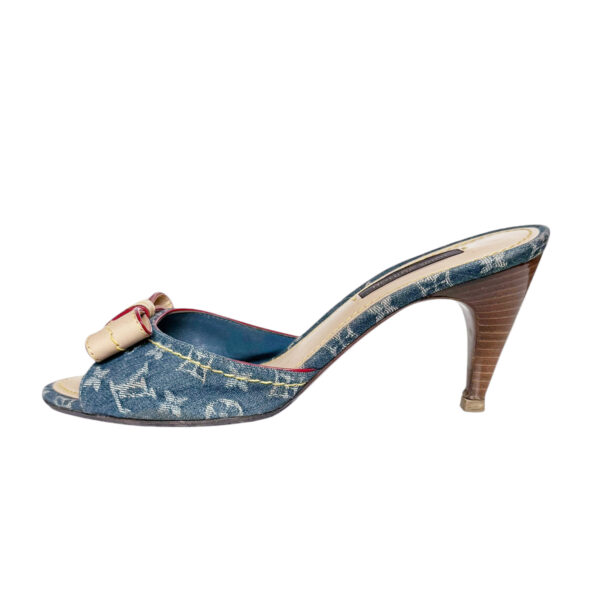 Louis Vuitton Monogram Denim Bow Heels in Blue / Beige UK 3 - Image 4