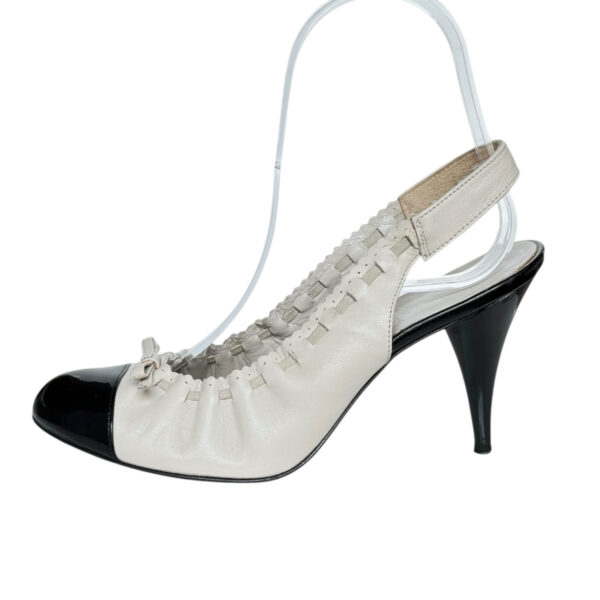 Chanel Bow Logo Slingback Heels in Cream / Black UK 3.5 - Image 2