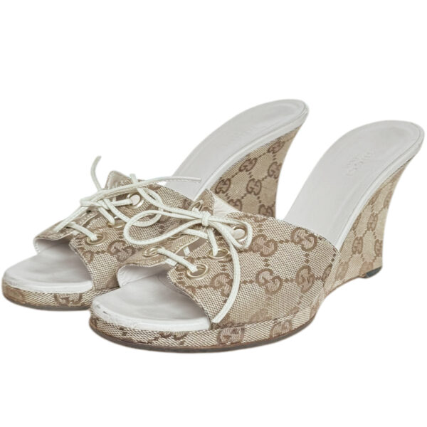 Vintage Gucci Monogram Bow Wedge Heels in Beige / Cream UK 4 | NITRYL