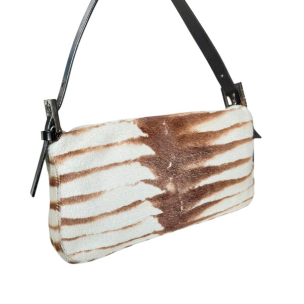 Fendi Striped Calfskin Shoulder Baguette Bag in White - Cream / Brown / Black - Image 4