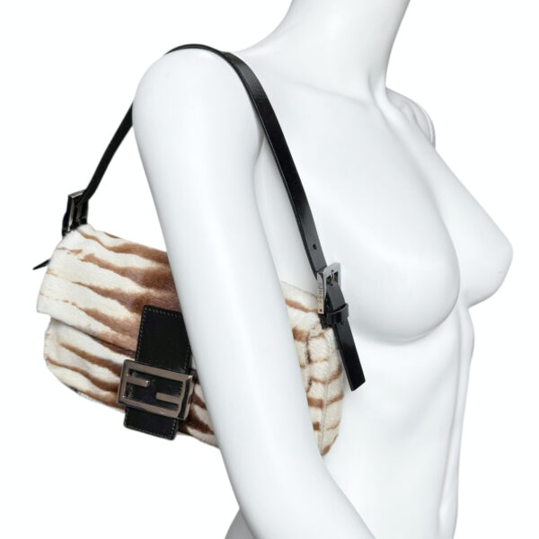 Fendi Striped Calfskin Shoulder Baguette Bag in White - Cream / Brown / Black - Image 9