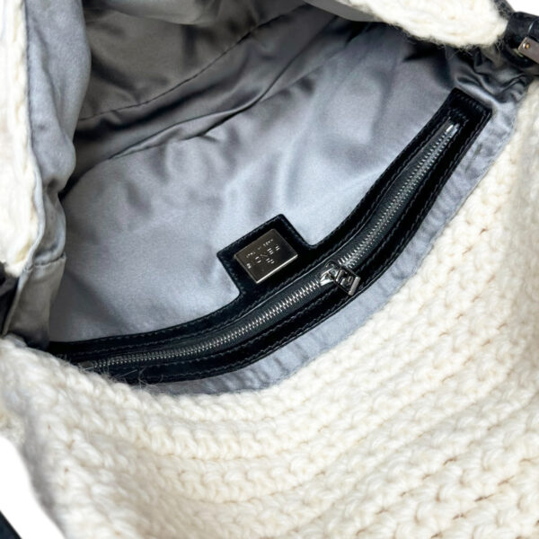 Fendi Knitted Wool Shoulder Baguette Bag in Cream / Black / Silver - Image 5