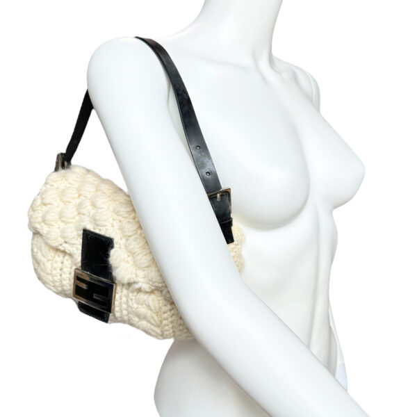 Fendi Knitted Wool Shoulder Baguette Bag in Cream / Black / Silver - Image 8
