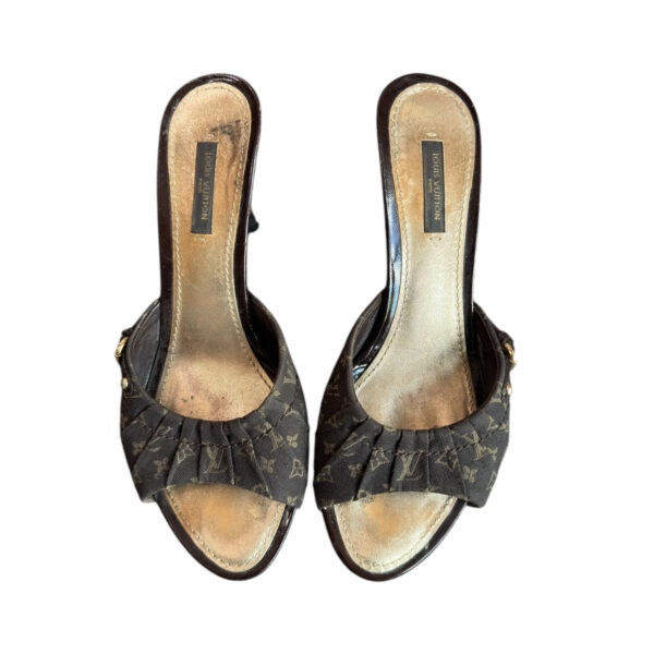 Louis Vuitton Monogram Buckle Heels in Brown / Gold UK 5 - Image 3