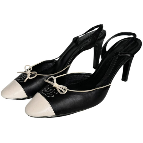 Vintage Chanel Bow Logo Slingback Heels in Black / Cream UK 38 | NITRYL