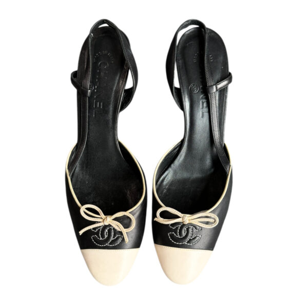Chanel Bow Logo Slingback Heels in Black / Cream UK 5 - Image 4