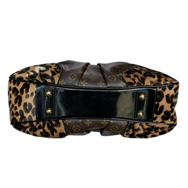 Louis Vuitton Polly Monogram Leopard Print Calfskin Shoulder Bag in Brown / Gold - Image 5
