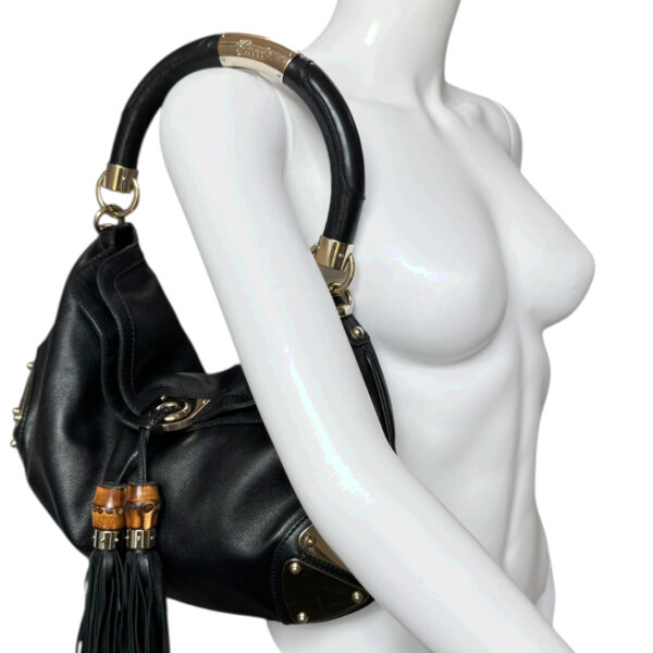 Gucci Indy Tassel Leather Shoulder Bag in Black / Gold - Image 8