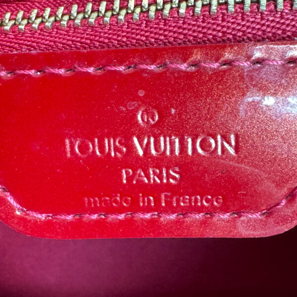 Louis Vuitton Monogram Vernis Wiltshire Bag in Red / Gold - Image 7