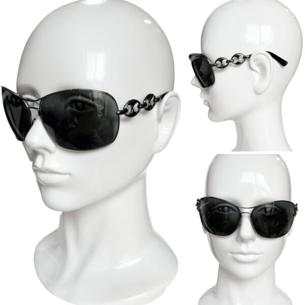 Gucci Chain Logo Wraparound Sunglasses in Black - Image 4