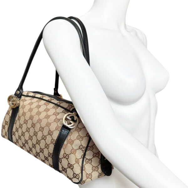 Gucci Monogram Logo Shoulder Bag in Beige / Black - Image 8