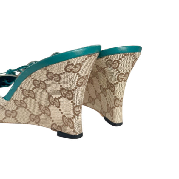 Gucci Monogram Bow Wedge Heels in Beige / Blue UK 4 - Image 3