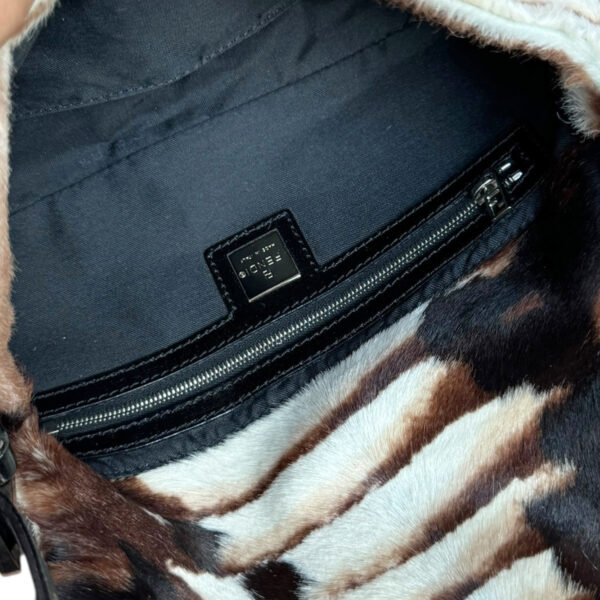 Fendi Striped Calfskin Shoulder Baguette Bag in White - Cream / Brown / Black - Image 7