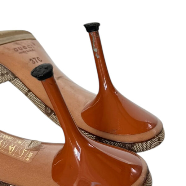 Gucci Monogram Horsebit Heels in Beige / Tan / Gold UK 4 - Image 5