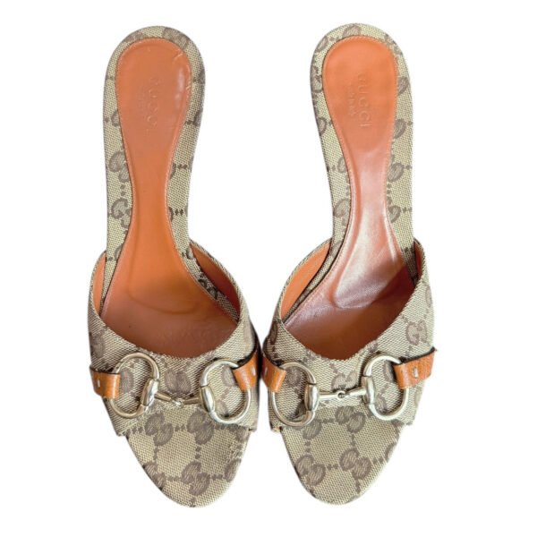 Gucci Monogram Horsebit Heels in Beige / Tan / Gold UK 4 - Image 3