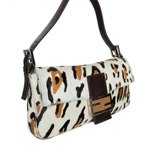 Fendi Snow Leopard Print Calfskin Shoulder Baguette Bag in White / Brown / Black - Image 2