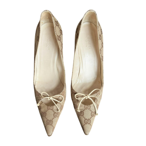 Gucci Monogram Bow Heels in Beige / Cream UK 4 - Image 4