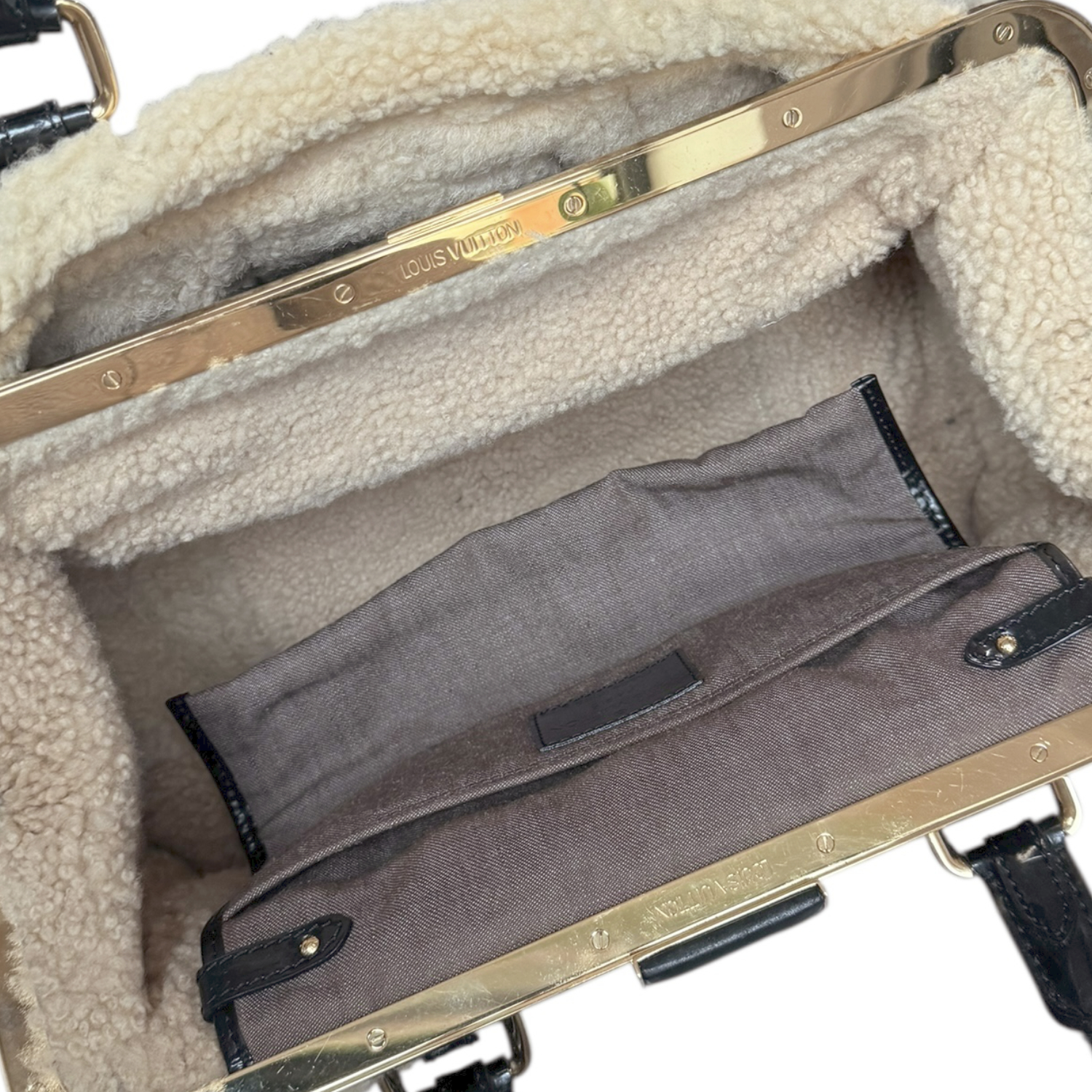 Louis Vuitton Monogram Shearling Storm Bag in Brown / Cream / Gold - Image 7