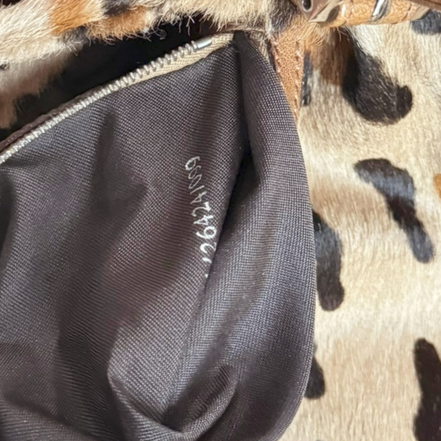 Fendi Leopard Print Calfskin Shoulder Baguette Bag in Brown / Tan - Image 10