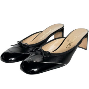 Vintage Chanel Bow Logo Mule Heels in Black UK 3 | NITRYL