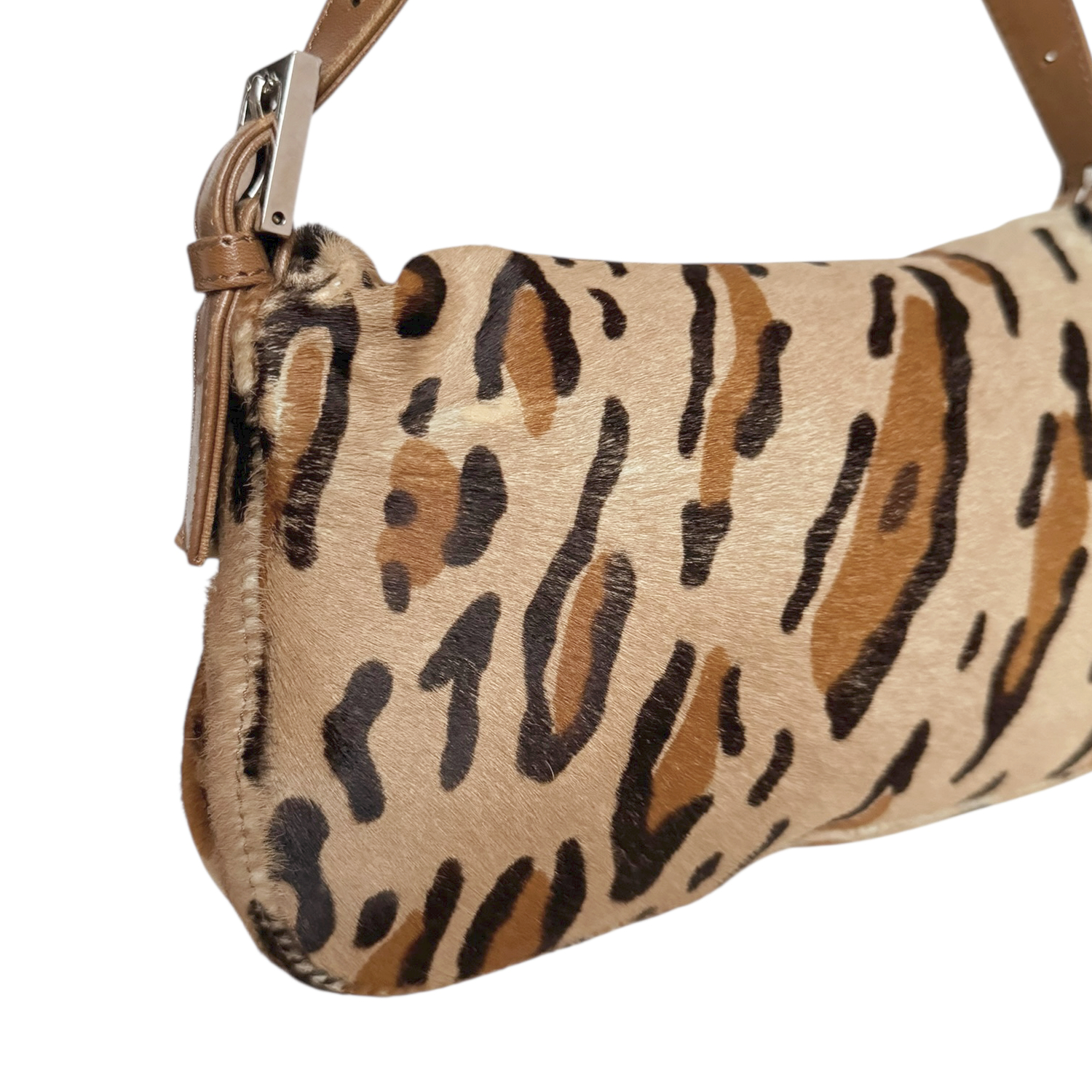Fendi Leopard Print Calfskin Shoulder Baguette Bag in Brown / Tan - Image 5