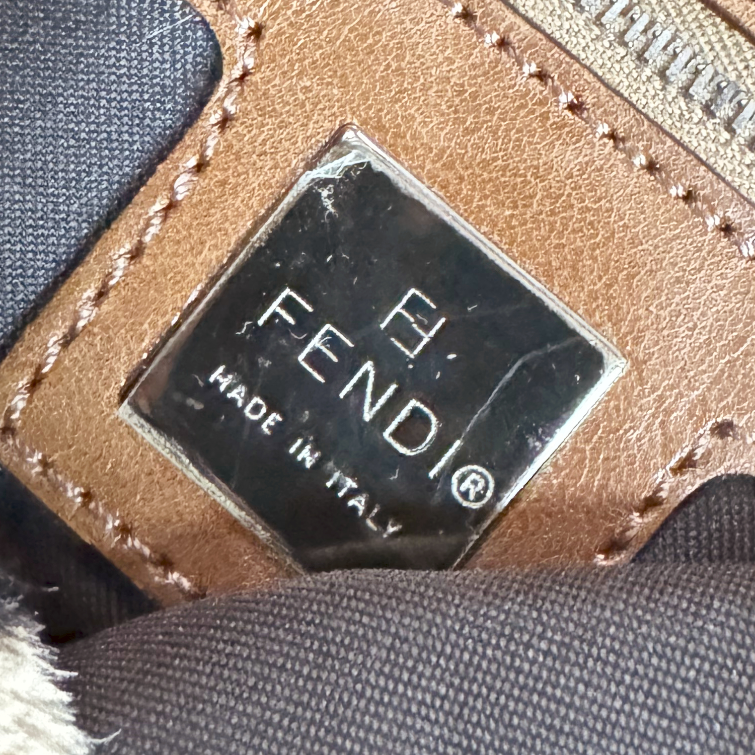 Fendi Leopard Print Calfskin Shoulder Baguette Bag in Brown / Tan - Image 9