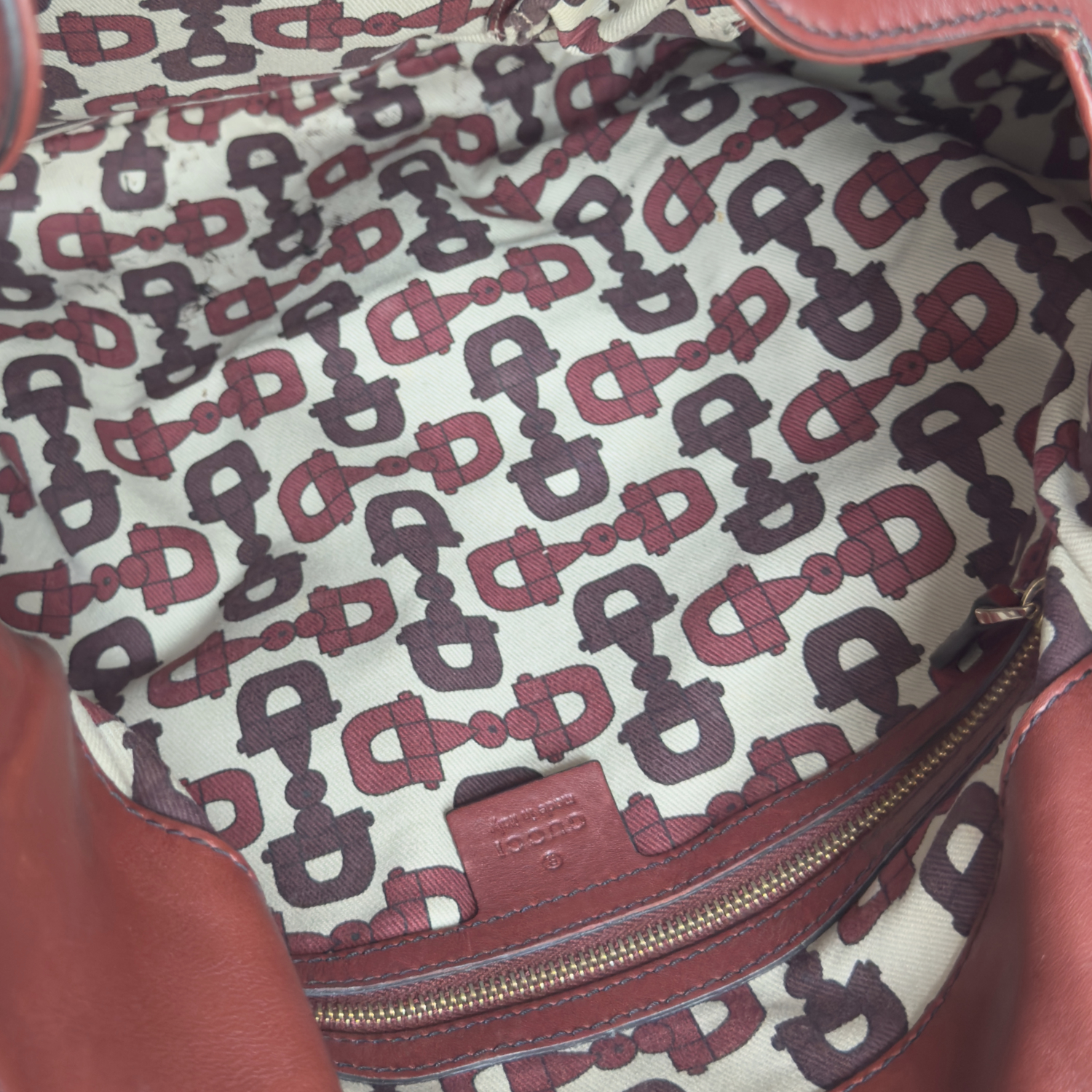 Gucci Indy Tassel Monogram Leather Hobo Shoulder Bag in Red / Gold - Image 5