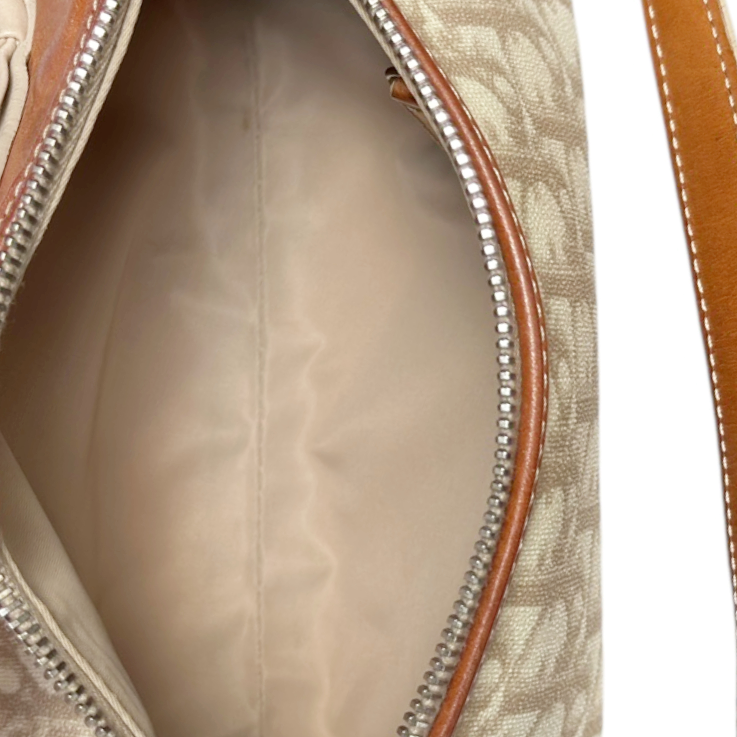 Dior Monogram Heart Romantic Barrel Mini Shoulder Bag in Beige / Tan - Image 7