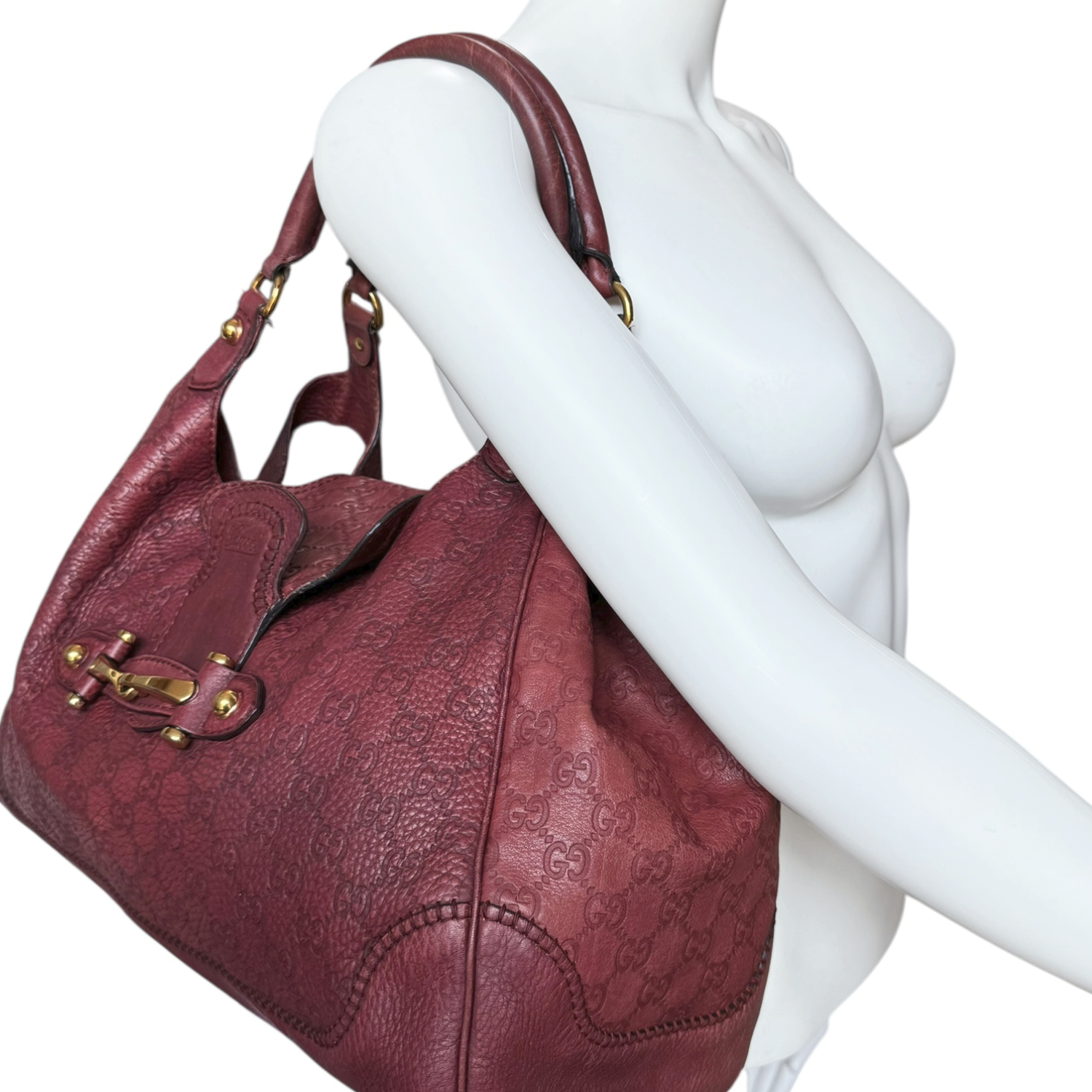 Gucci Monogram Leather New Pelham Hobo Shoulder Bag in Red / Gold - Image 7