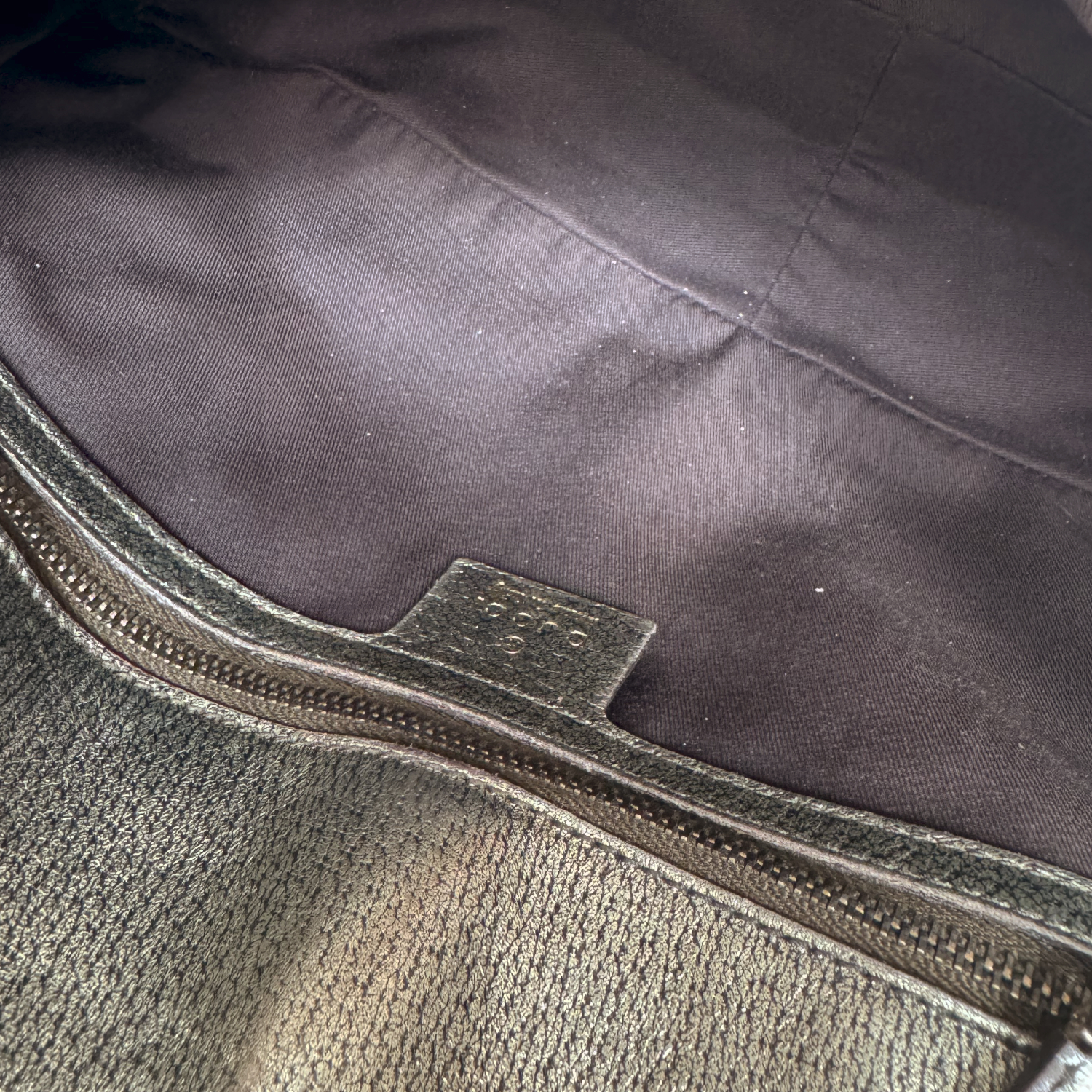 Gucci Monogram Horsebit Shoulder Bag in Beige / Metallic / Gold - Image 8
