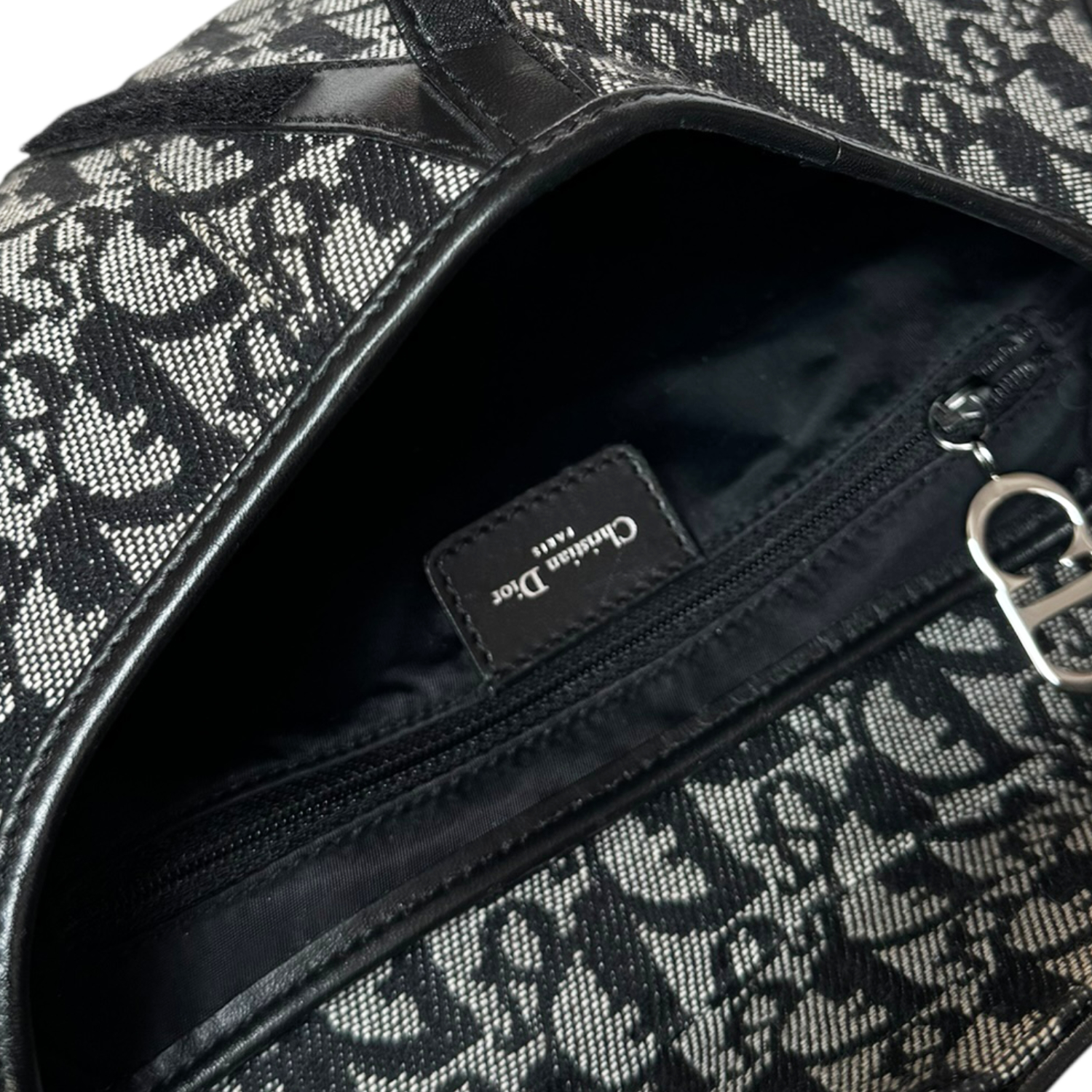 Dior Monogram Saddle Bag in Black / Grey / Silver - Image 6