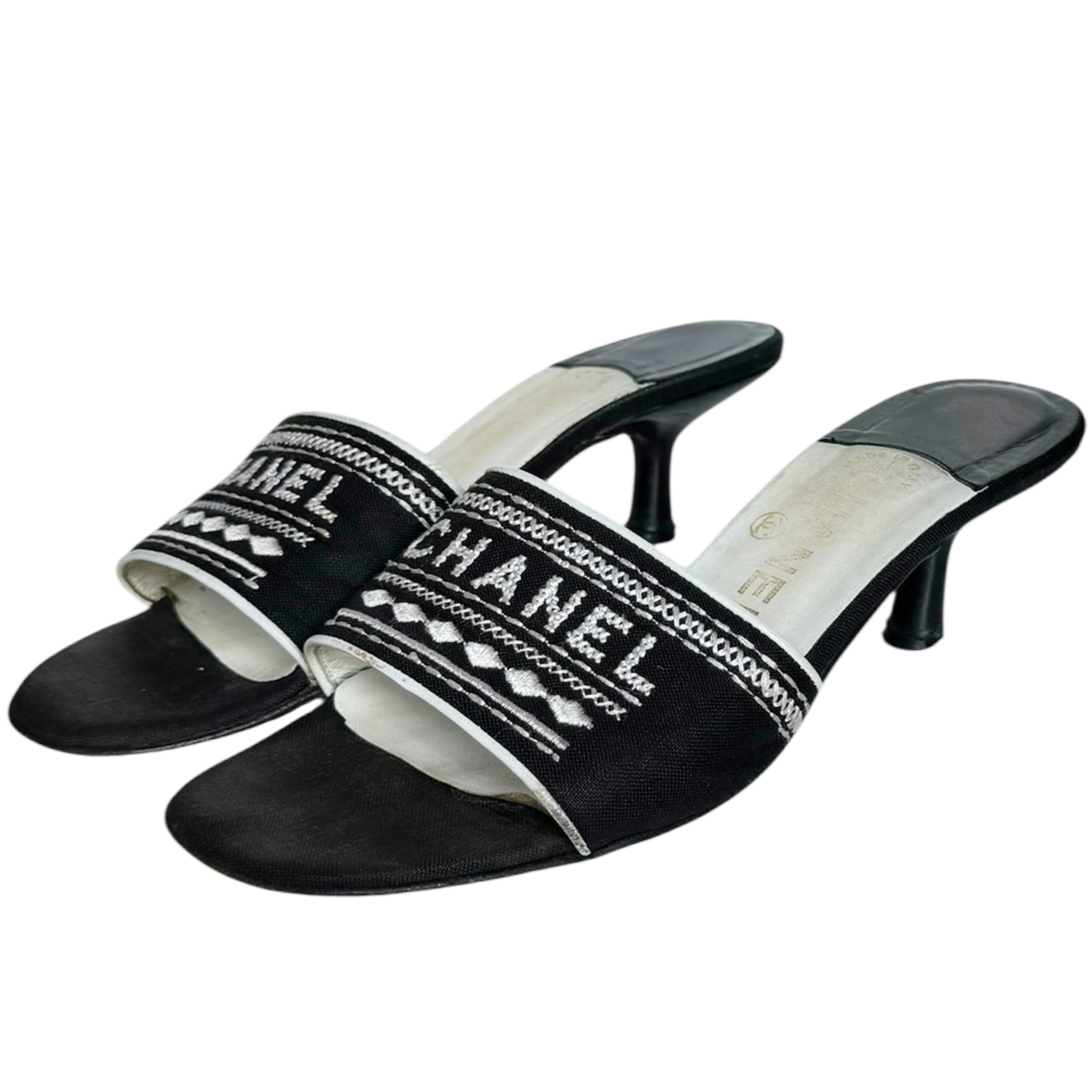 Vintage Chanel Logo Embroidered Heels in Black / White UK 4 | NITRYL