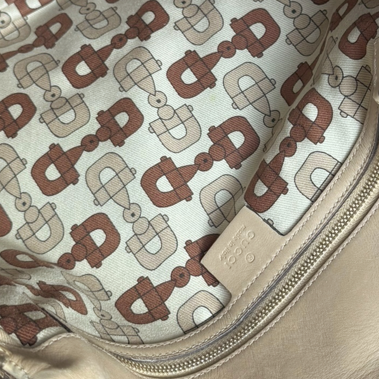 Gucci GG Monogram Leather Tassel Shoulder Bag in Beige - Tan / Gold - Image 6