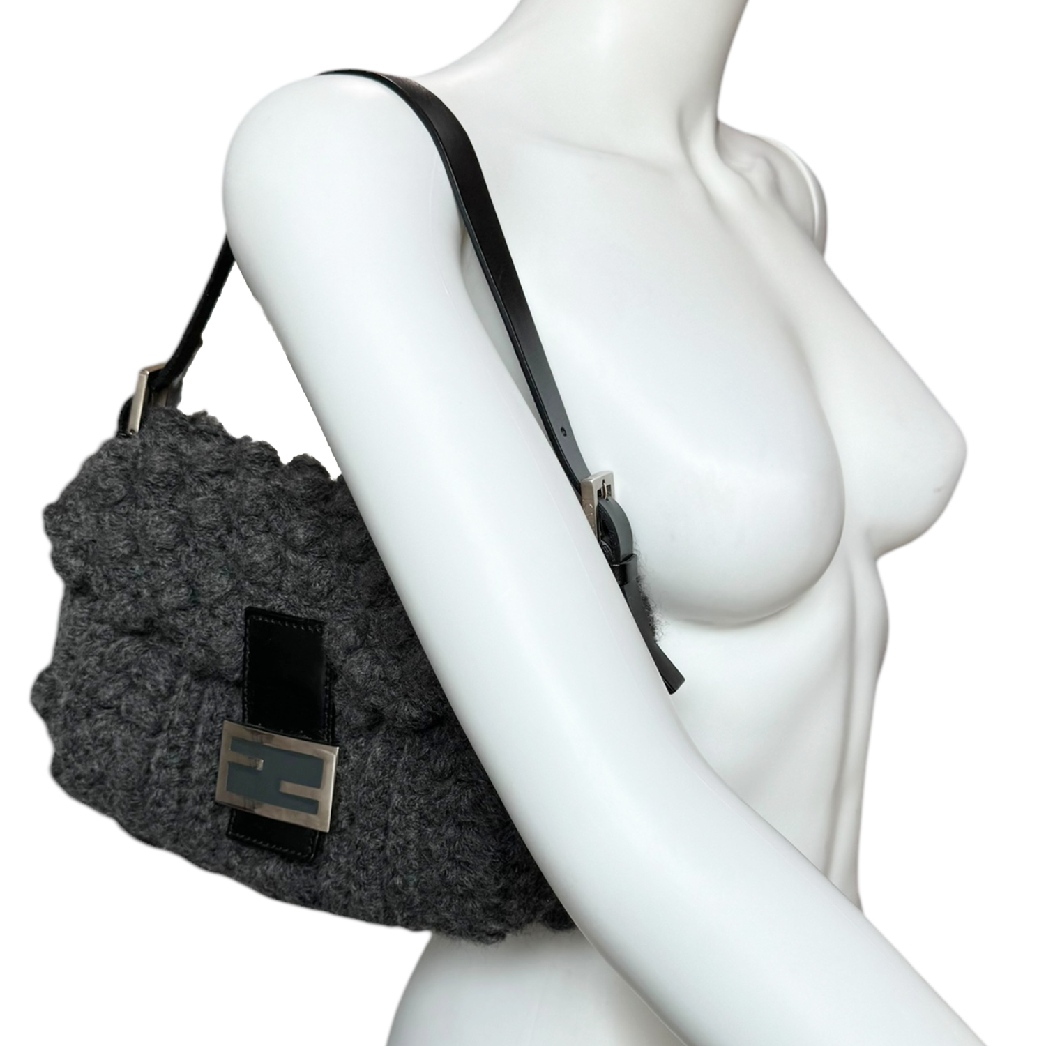 Fendi Knit Wool Shoulder Baguette Bag in Grey / Black / Silver - Image 8